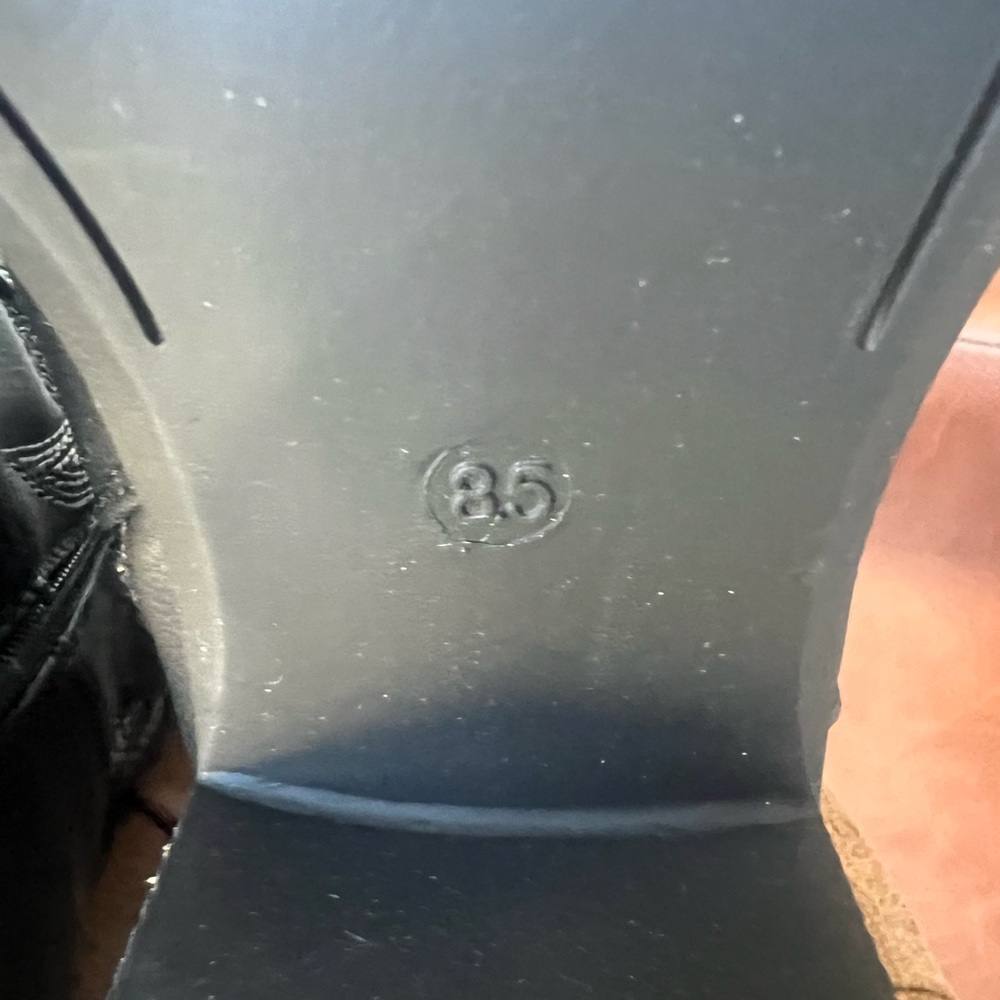 Global Win Black Western Ankle Boots with Contrast Stitching - Picture 7 of 7